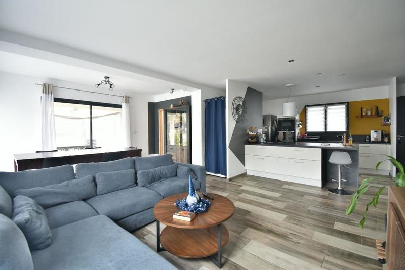 Maison - 110 m² - 4 pièces