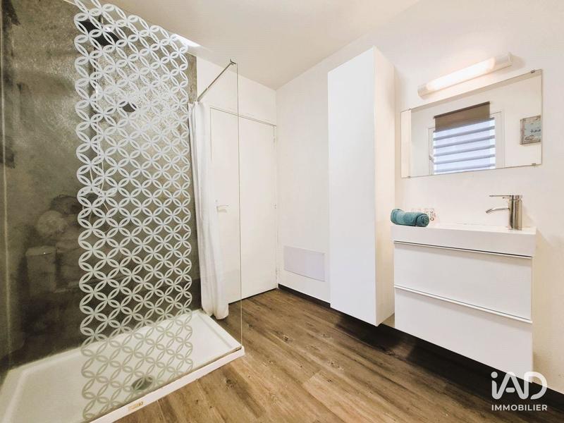 Maison - 249 m² - 10 pièces