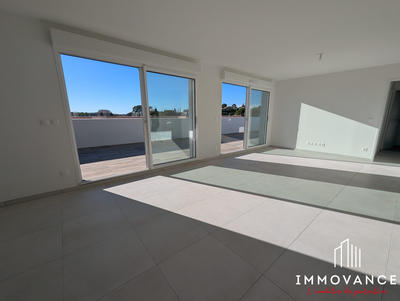 Appartement - 90 m² - 4 pièces