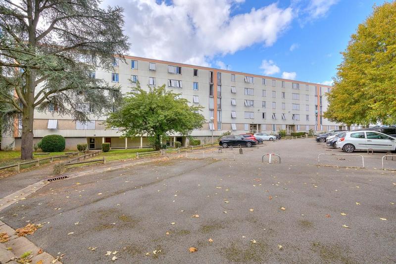 Appartement - 67 m² - 5 pièces