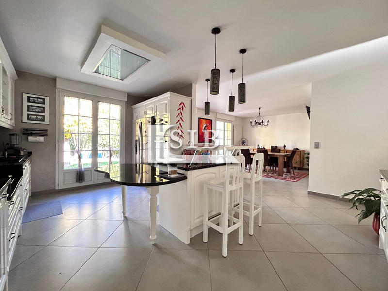 Maison ancienne - 126 m² - 5 pièces