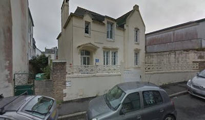 Maison - 170 m² - 10 pièces