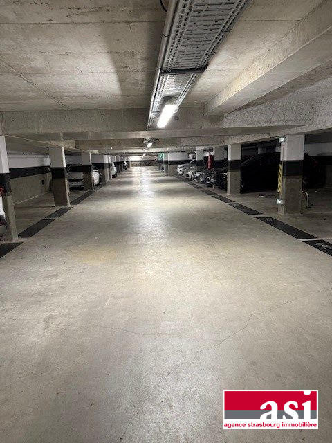 Parking / Garage - 14 m²