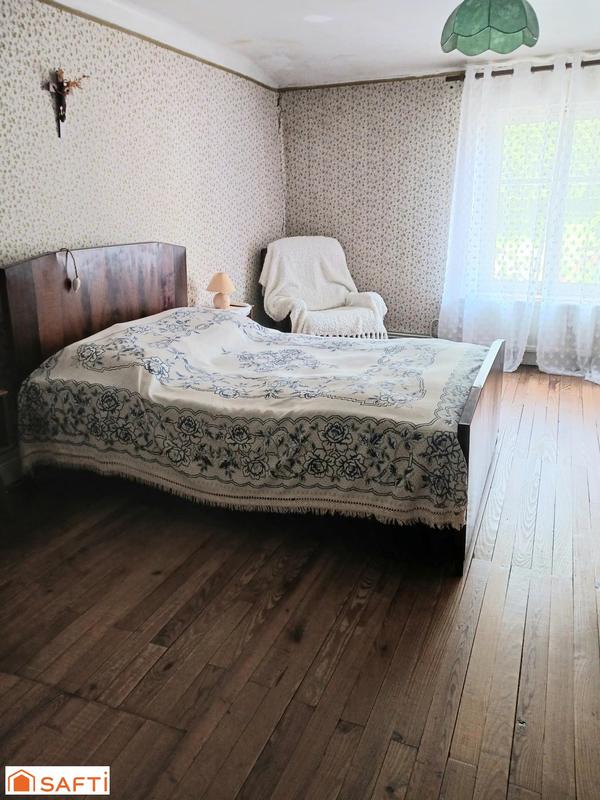 Maison - 205 m² - 8 pièces