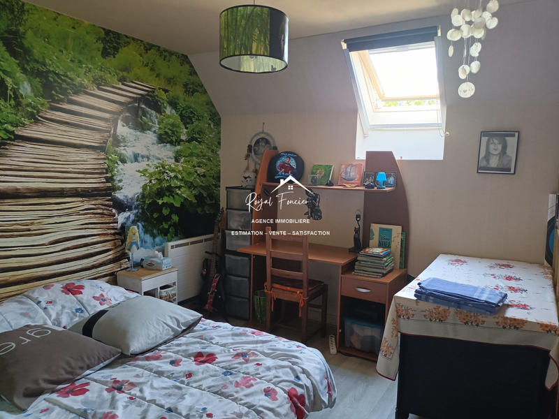 Maison traditionnelle - 244 m² - 8 pièces