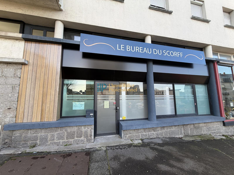 Local commercial - 64 m² - 4 pièces