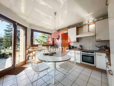 Maison - 195 m² - 11 pièces