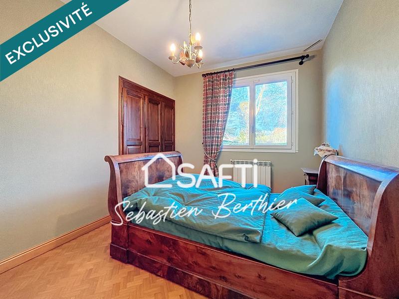 Maison - 195 m² - 6 pièces