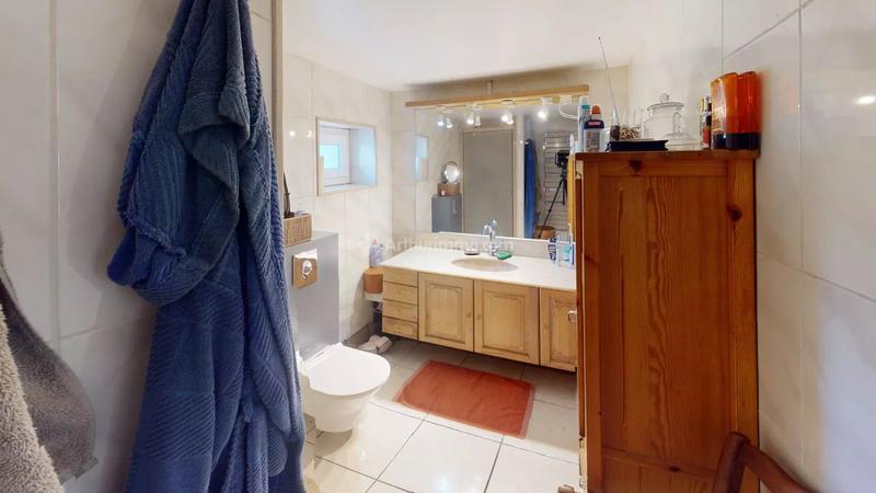 Maison - 180 m² - 5 pièces