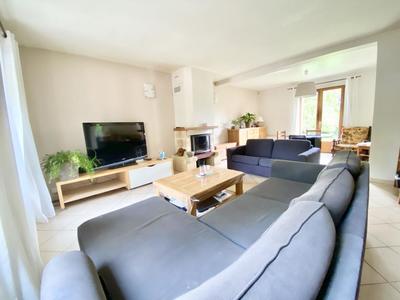 Maison - 167 m² - 6 pièces