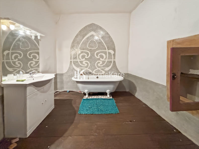 Maison ancienne - 165 m² - 6 pièces