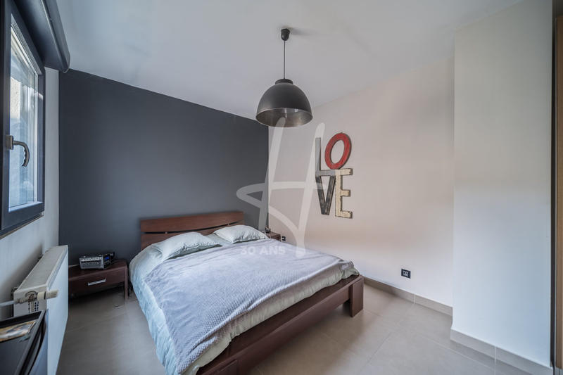 Loft - 85 m² - 4 pièces