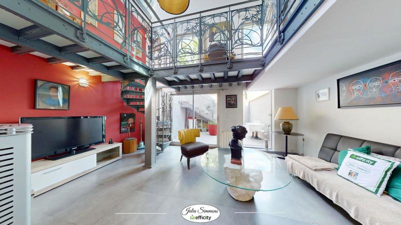 Loft - 122 m² - 5 pièces