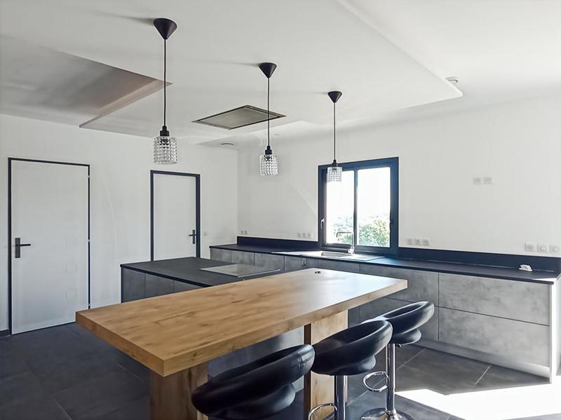 Maison - 195 m² - 6 pièces