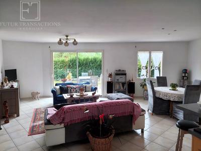 Maison - 120 m² - 6 pièces