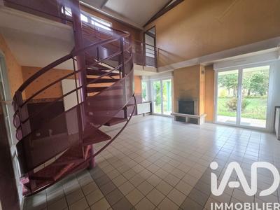 Maison - 128 m² - 7 pièces