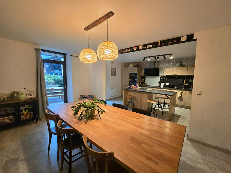 Maison - 150 m² - 5 pièces