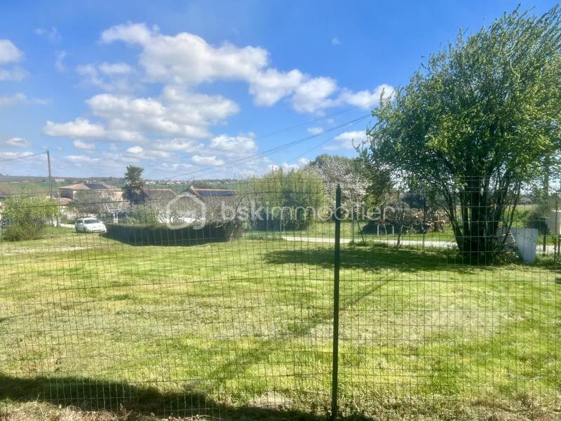 Terrain constructible - 703 m²
