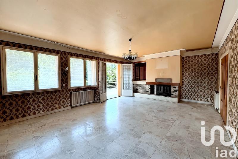 Maison - 210 m² - 9 pièces