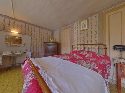 Maison - 255 m² - 5 pièces