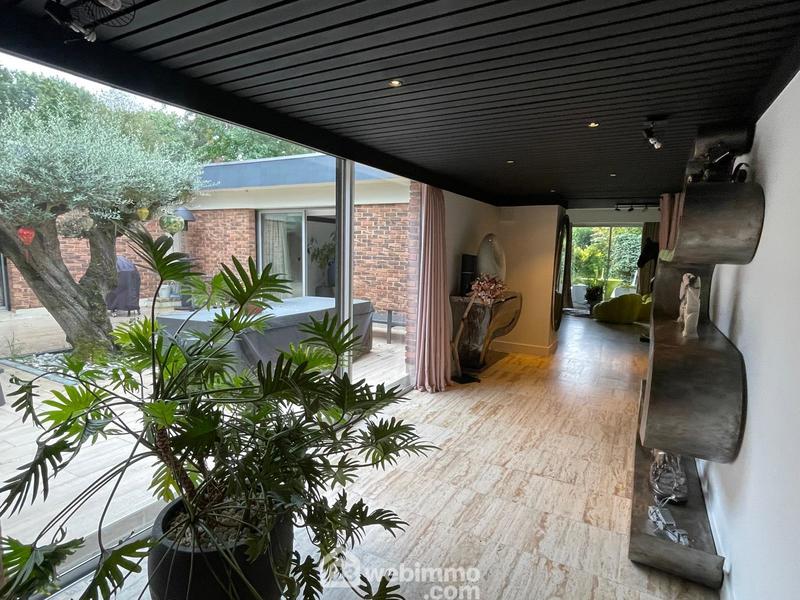 Maison - 308 m² - 6 pièces