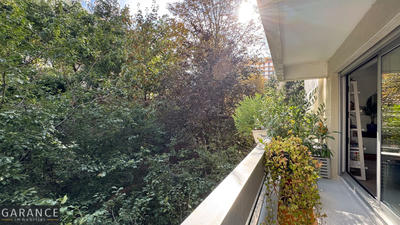 Appartement - 93 m² - 4 pièces