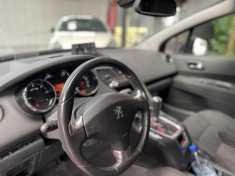 Peugeot 5008 1.6 hdi 120 Ch Bv Eat6 Allure - Garantie 6 Mois