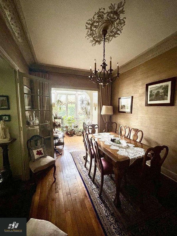 Appartement - 169 m² - 6 pièces