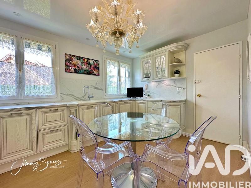 Maison - 170 m² - 6 pièces