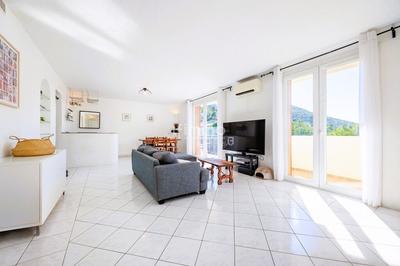 Appartement - 87 m² - 4 pièces