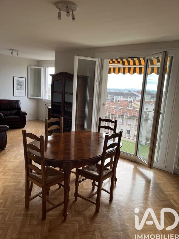 Appartement - 77 m² - 3 pièces