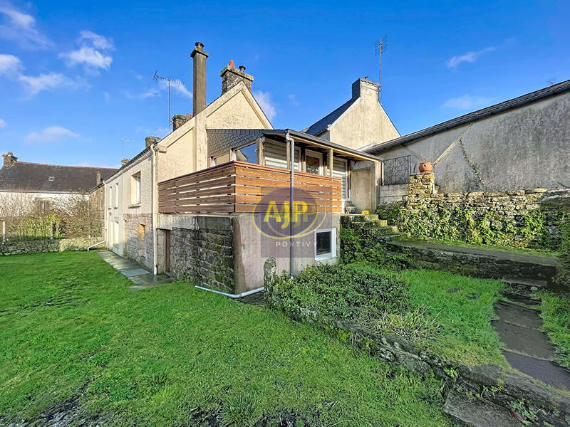 Maison - 94 m² - 5 pièces