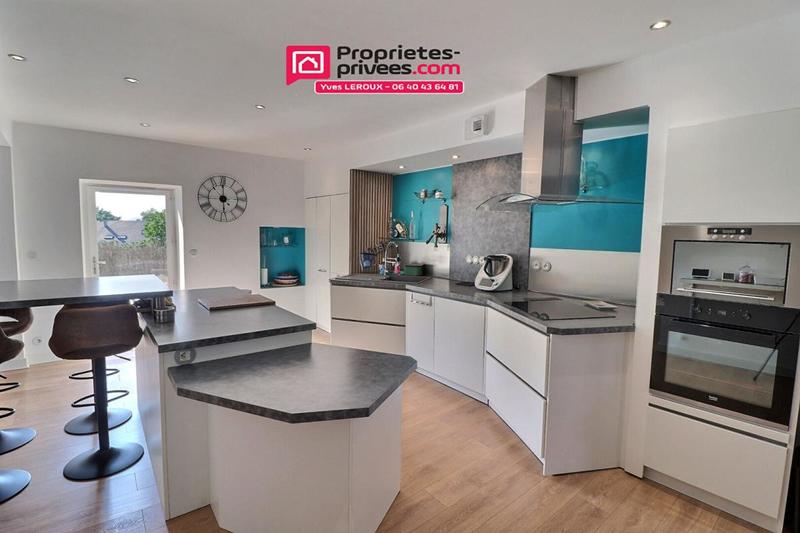 Maison - 198 m² - 6 pièces