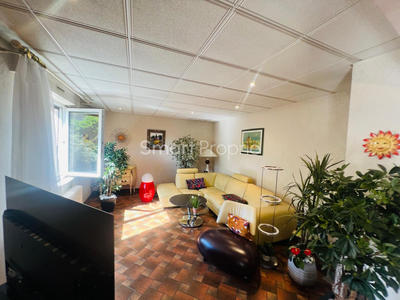 Maison - 92 m² - 5 pièces