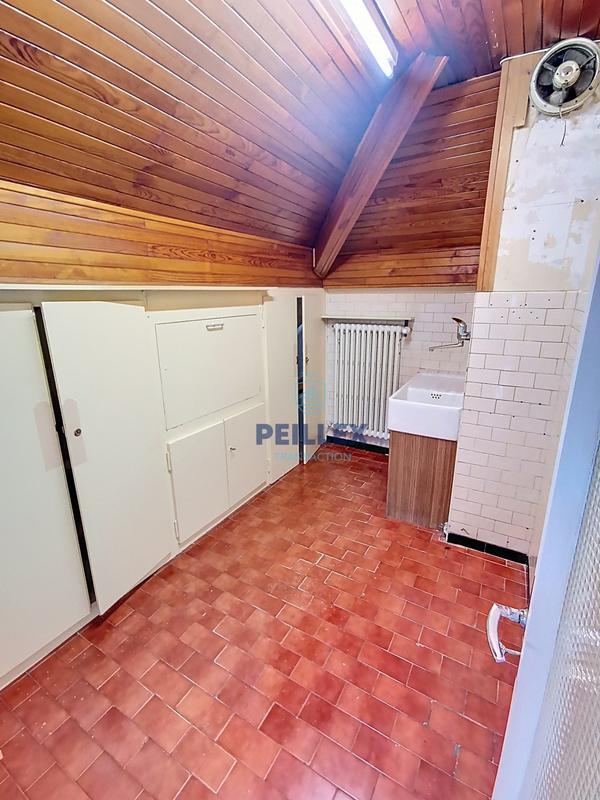 Maison - 176 m² - 7 pièces