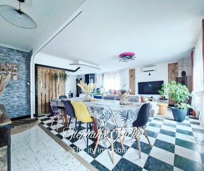 Maison - 120 m² - 8 pièces