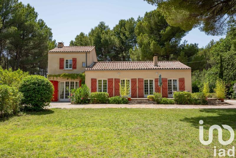 Maison - 185 m² - 6 pièces