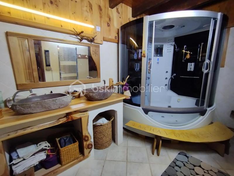 Châlet - 204 m² - 5 pièces