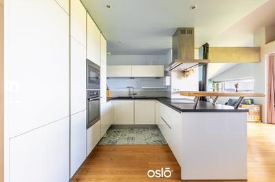 Loft - 92 m² - 4 pièces