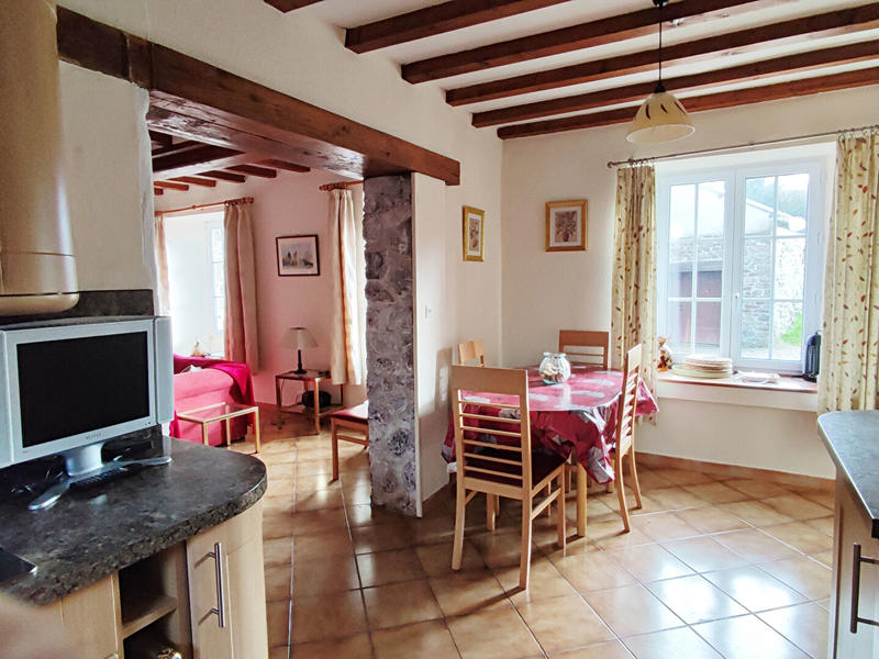 Maison - 104 m² - 5 pièces