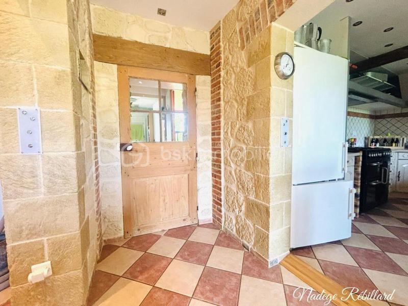 Propriété - 180 m² - 6 pièces