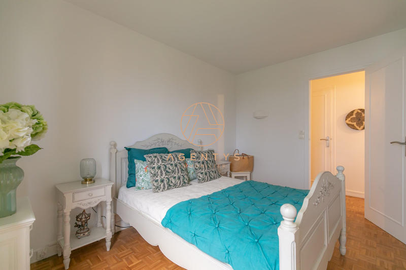 Appartement - 89 m² - 5 pièces