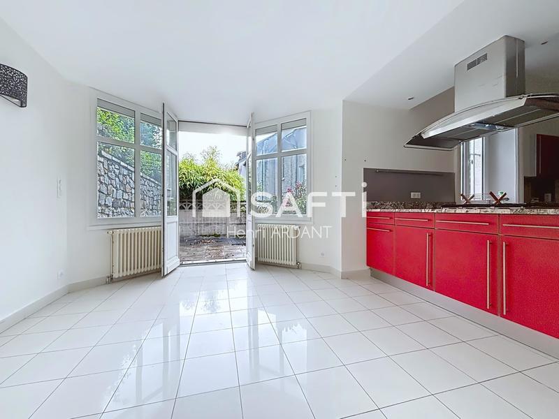 Maison de maîtres - 317 m² - 11 pièces