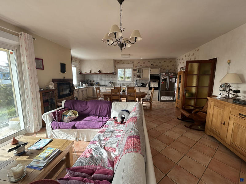 Maison - 187 m² - 6 pièces