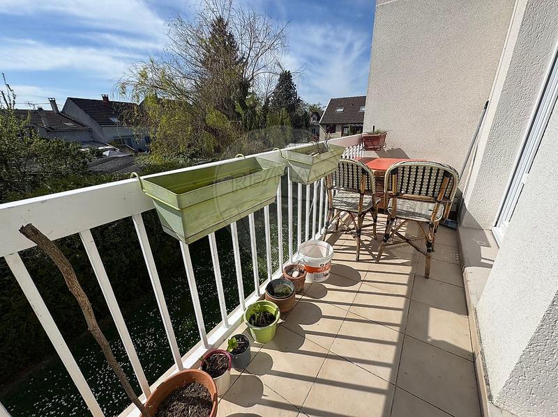 Appartement - 93 m² - 4 pièces