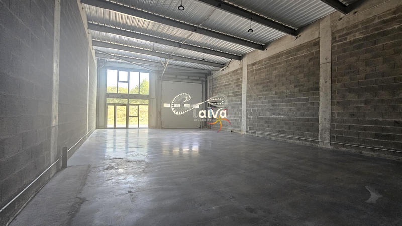 Local d'activités - 178 m² - 1 pièce