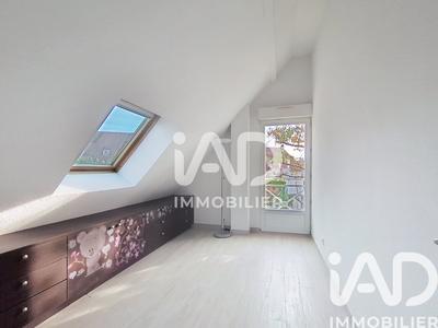 Maison - 107 m² - 6 pièces