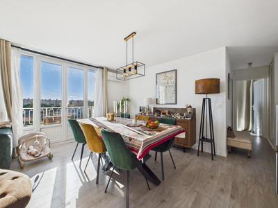 Appartement - 75 m² - 5 pièces