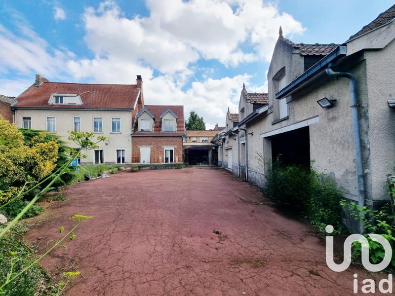 Maison - 294 m² - 9 pièces