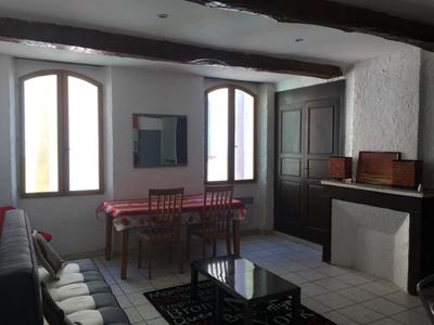 Studio - 30 m² - 1 pièce